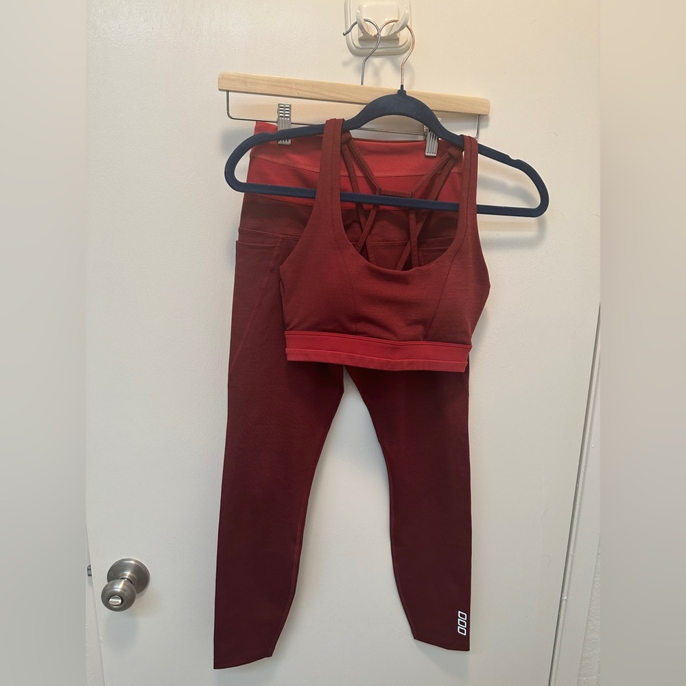 Lorna Jane Burgundy Red Crisscross Sports Bra & Leggings Set